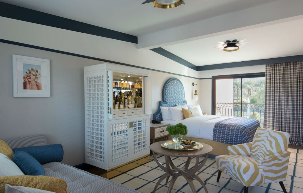 Hotel Sands And